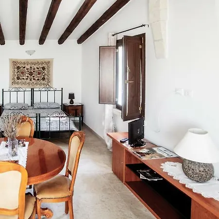 Tre Pajare Country house *