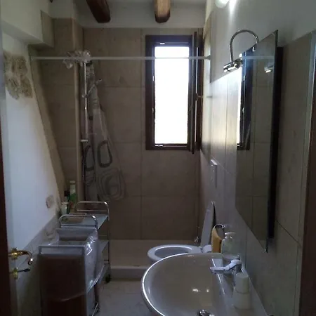 Tre Pajare Country house *